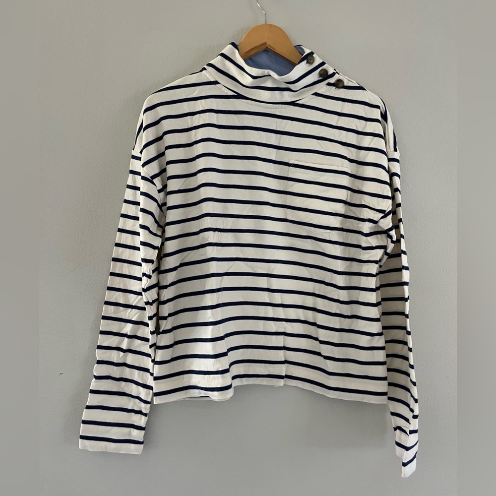 Vineyard Vines Black and White Mock Neck Sweater